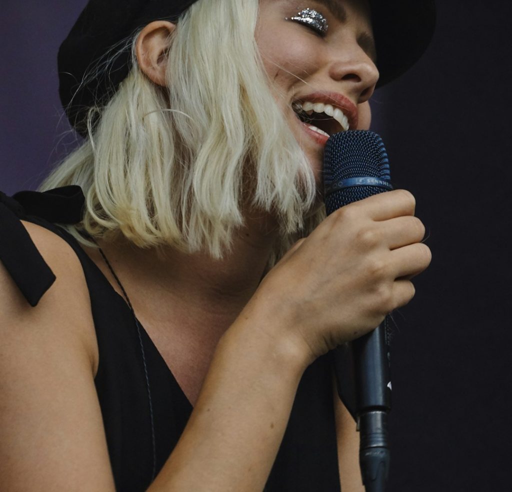 3. Avansati Fete